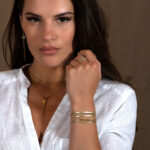 annahcruz-boucle-doreille-lotus-pompon-or-jaune2